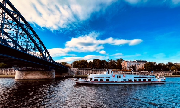 Visit Krakow - River Cruise