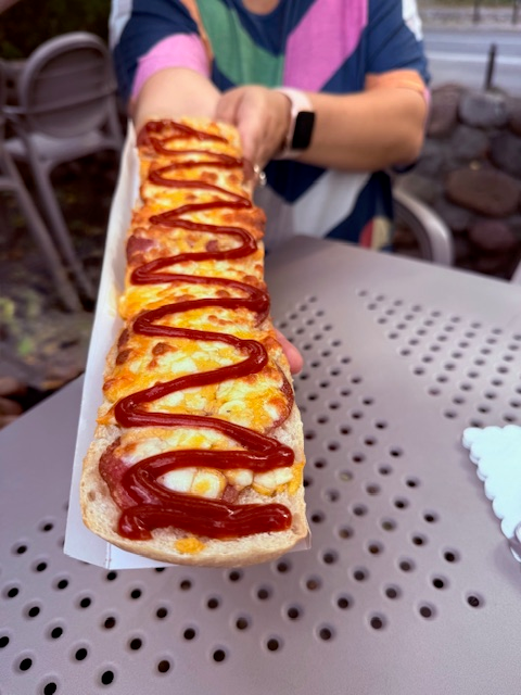 eat in Krakow - Zapiekanka