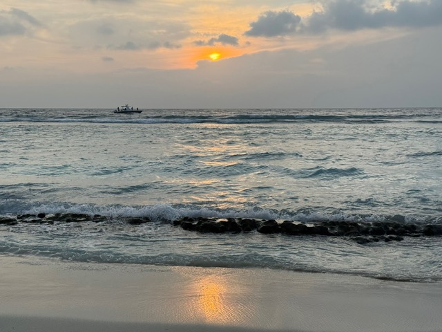 Dhigurah sunrise
