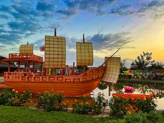 Everything You Need to Know About the Hoi An Memories Show